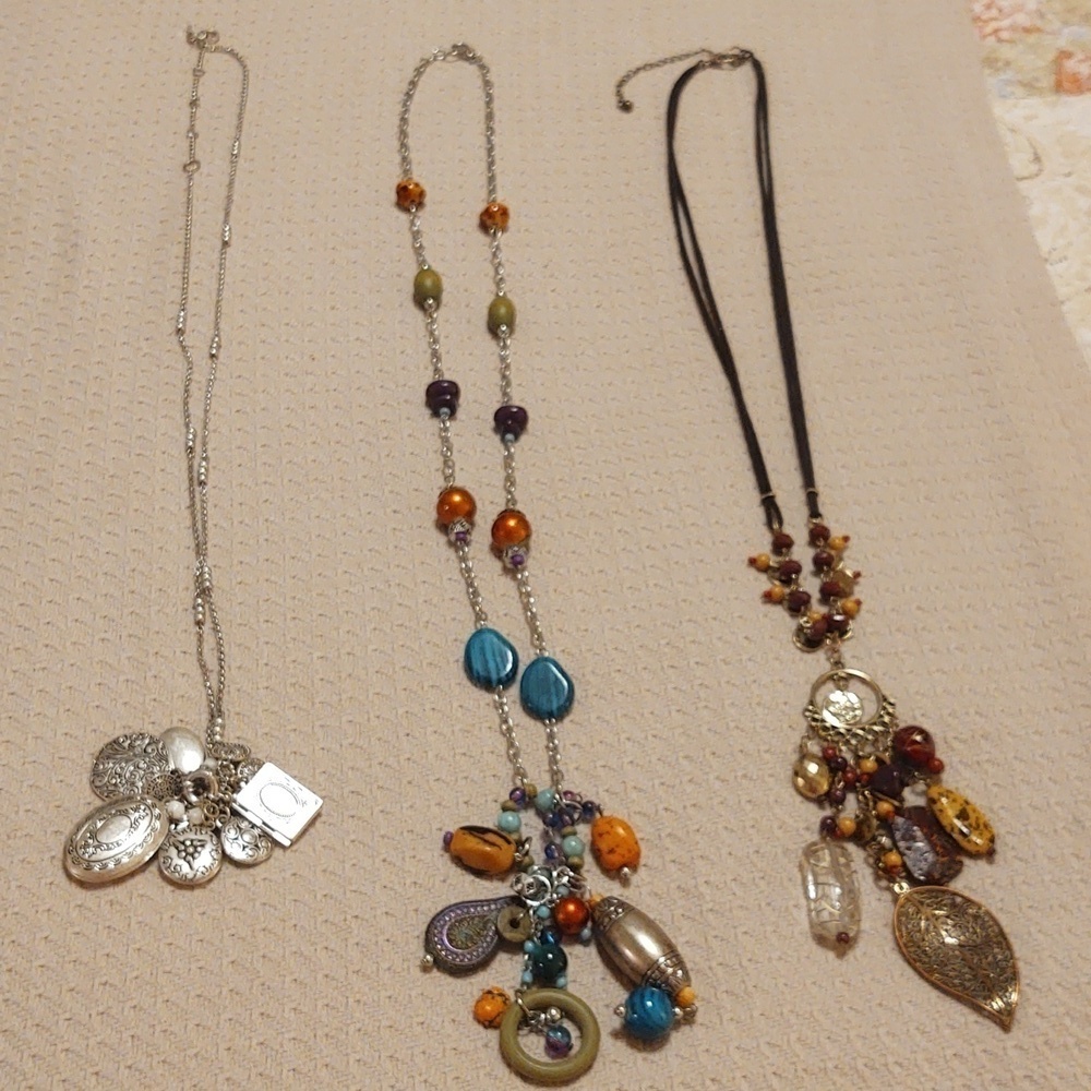 Lot of Dangling Neckaces